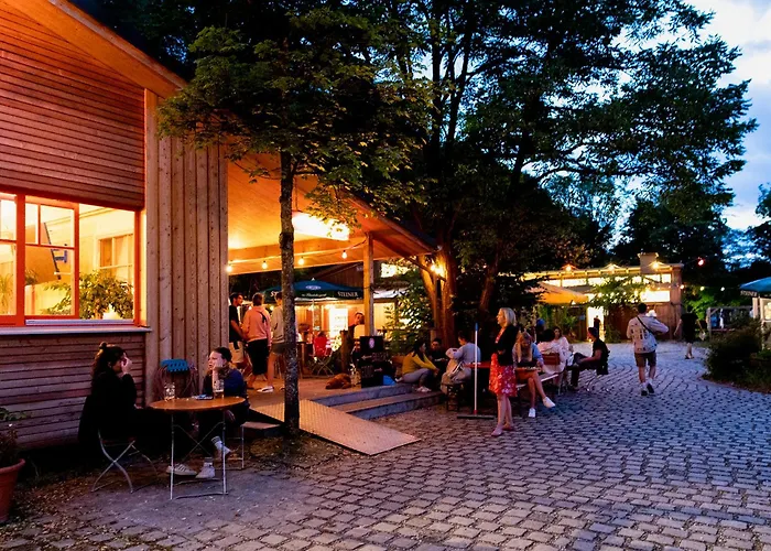 The Tent - Youth Only - Buchung Leider Nur Bis 30 Jahre Moeglich!